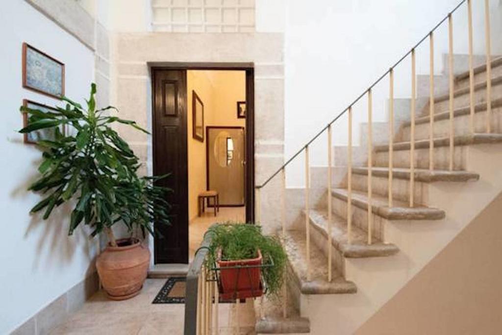 Turenum Apartment Trani Eksteriør bilde