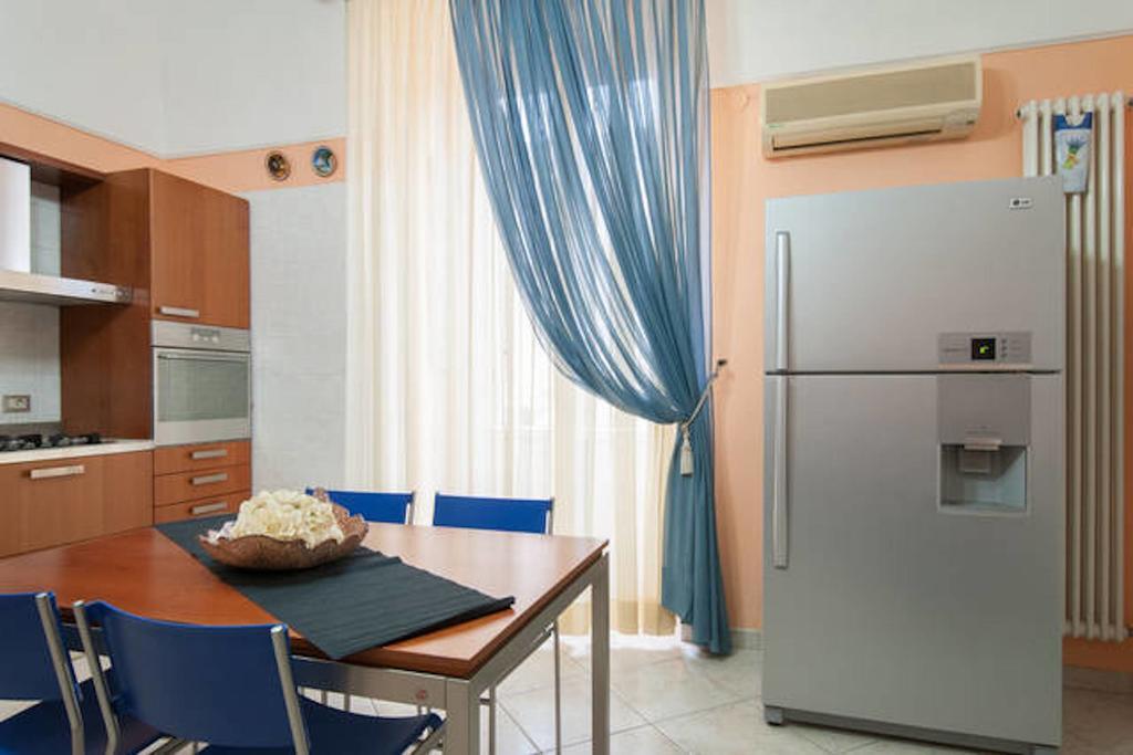 Turenum Apartment Trani Eksteriør bilde