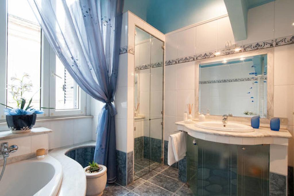 Turenum Apartment Trani Eksteriør bilde