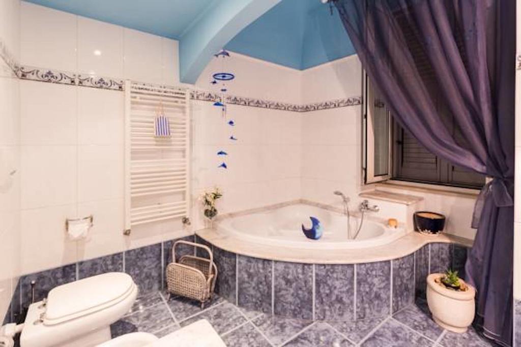 Turenum Apartment Trani Eksteriør bilde